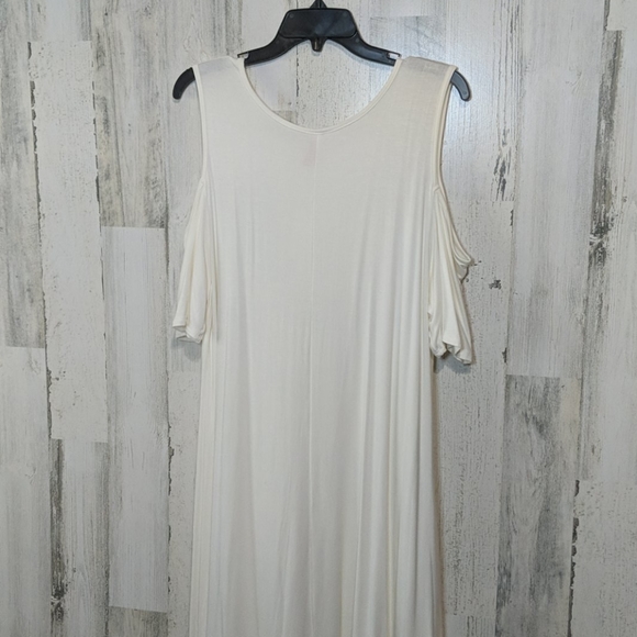 J MODE NEW White Floral Cold Shoulder Dress Swim Cover Plus 2X - Picture 10 of 11